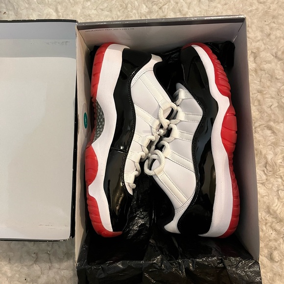 jordans 11 concord bred